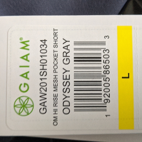 GAIAM OM-Fit Hi-Rise Mesh Pocket Short - Size L - Picture 4 of 4